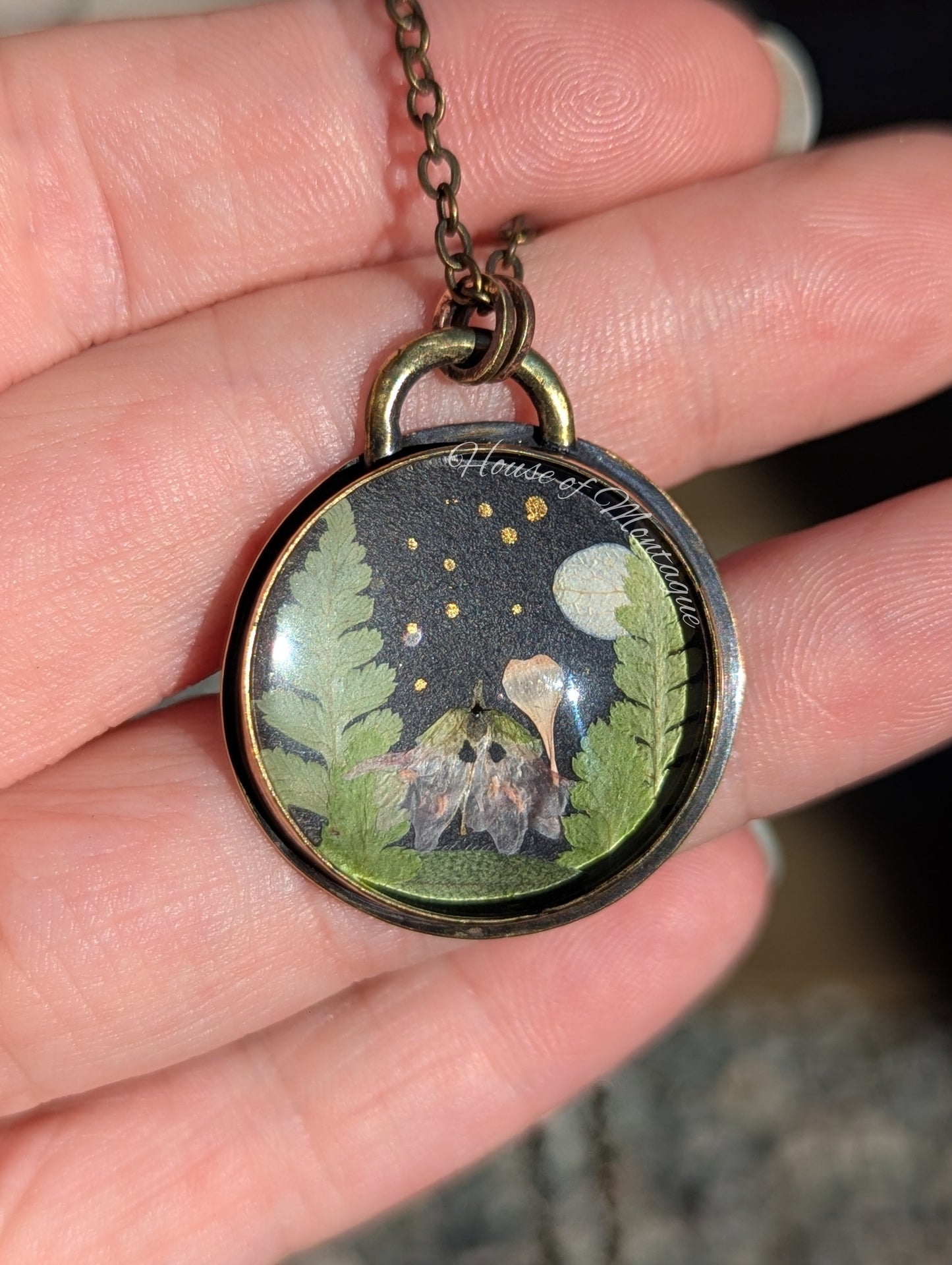 Ghosties in the Woods - Brass ⭘