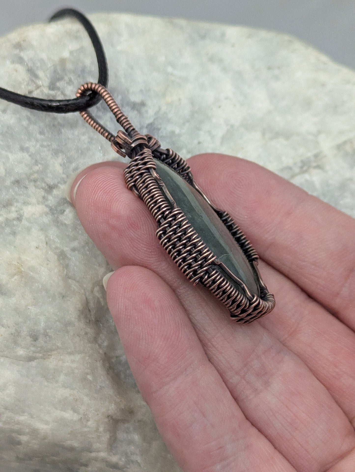 Labradorite Oval in Copper